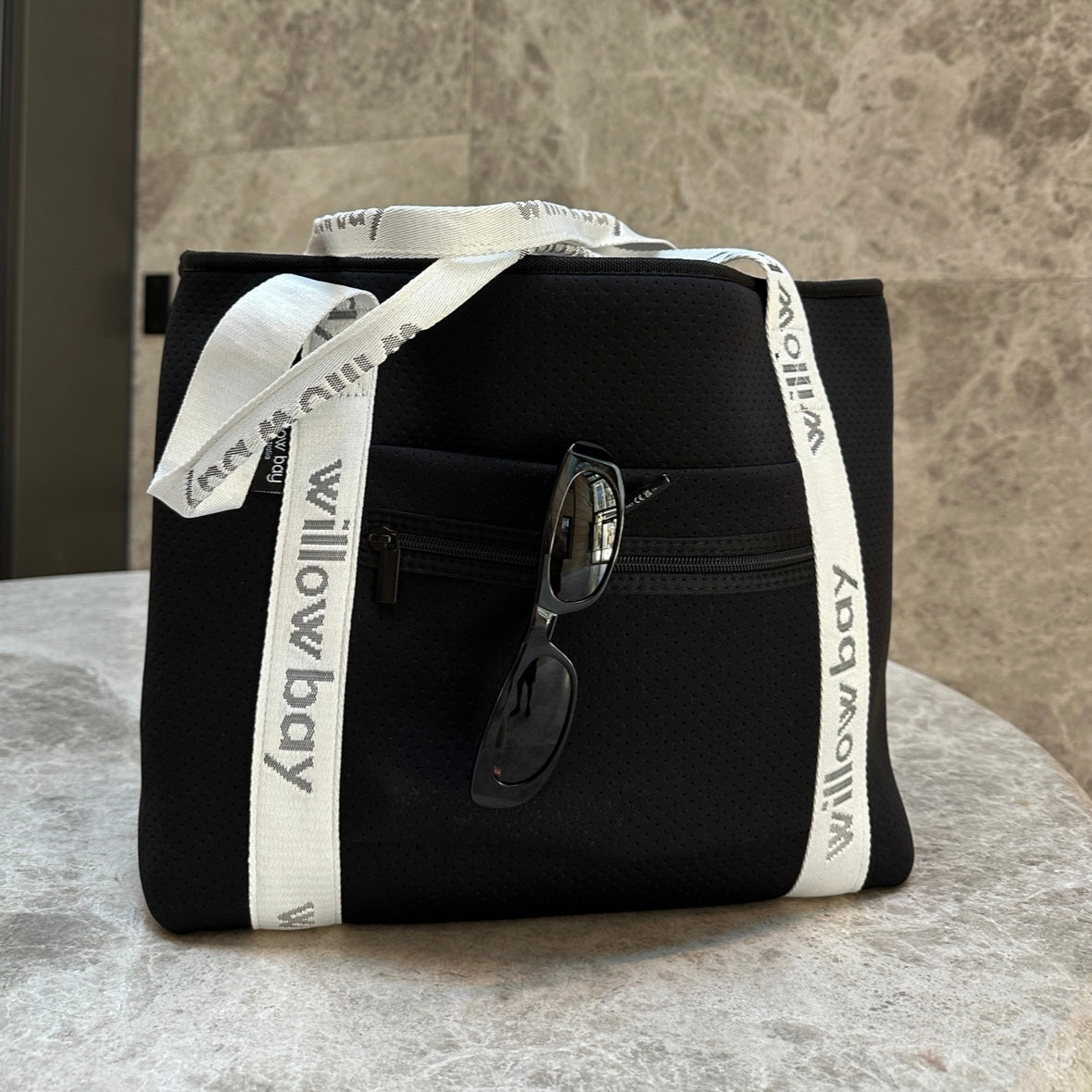 BOUTIQUE TRAVEL Neoprene Tote Bag With Zip (with luggage/trolley sleeve) - BLACK (WITH WHITE HANDLE)