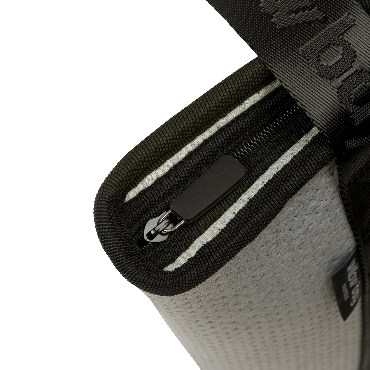 BOUTIQUE TRAVEL Neoprene Tote Bag With Zip (with luggage/trolley sleeve) - LIGHT MARLE