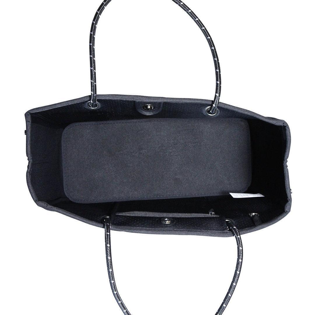 DAYDREAMER Neoprene Tote Bag With Closure - BLACK-DAYDREAMER Neoprene Tote Bag With Closure - BLACK - Willow Bay-Stunning, stylish and functional, our black daydreamer neoprene tote bags are perfect for everyday use. Free shipping for AU & NZ. Shop Now!

-neoprene bag-shopping bag-handbag-travel bag-washable-vegan bag-Willow Bay Australia