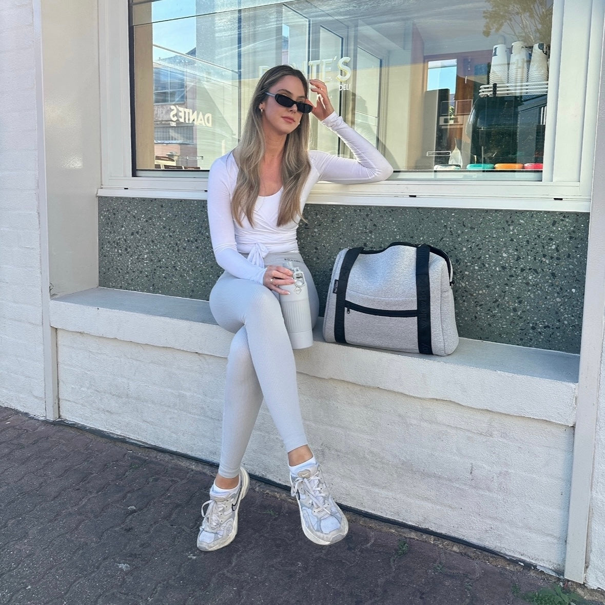 VOGUE TRAVEL DUFFEL Bag (with luggage/trolley sleeve) - Light Marle (Black Handle)