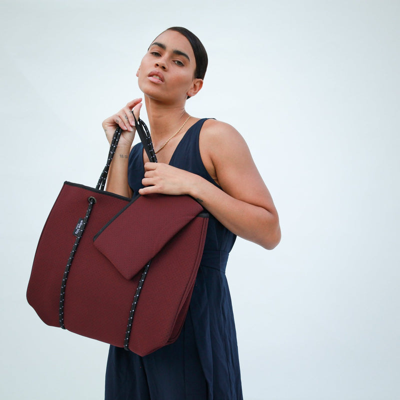 DAYDREAMER Neoprene Tote Bag with Closure - BURGUNDY