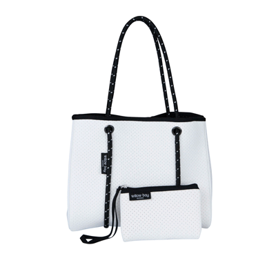 https://s1.pixriot.com/4622616da0/Shopify/17-10/Willow Bay Daydreamer Mini Neoprene Tote Bag White 360/Willow Bay Daydreamer Mini Neoprene Tote Bag White 360.xml?t=1666313908